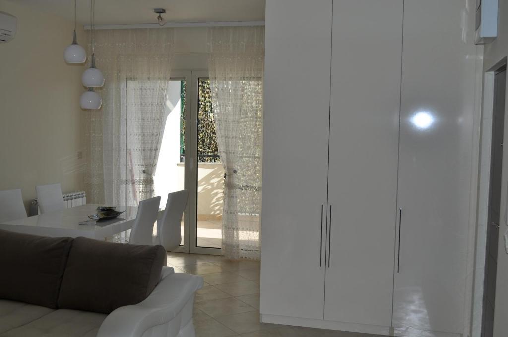 Apartments Soleado Pancevo Bagian luar foto