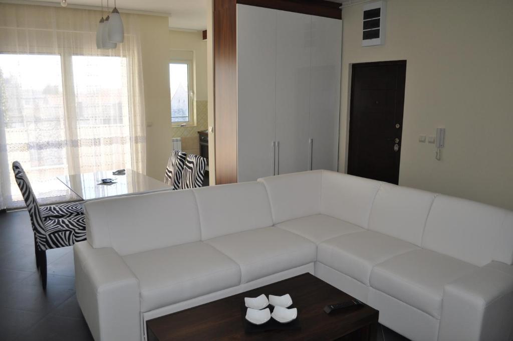 Apartments Soleado Pancevo Bagian luar foto
