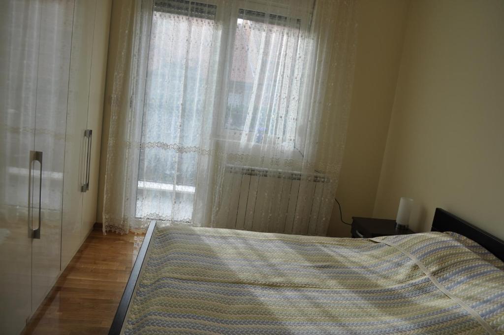 Apartments Soleado Pancevo Bagian luar foto